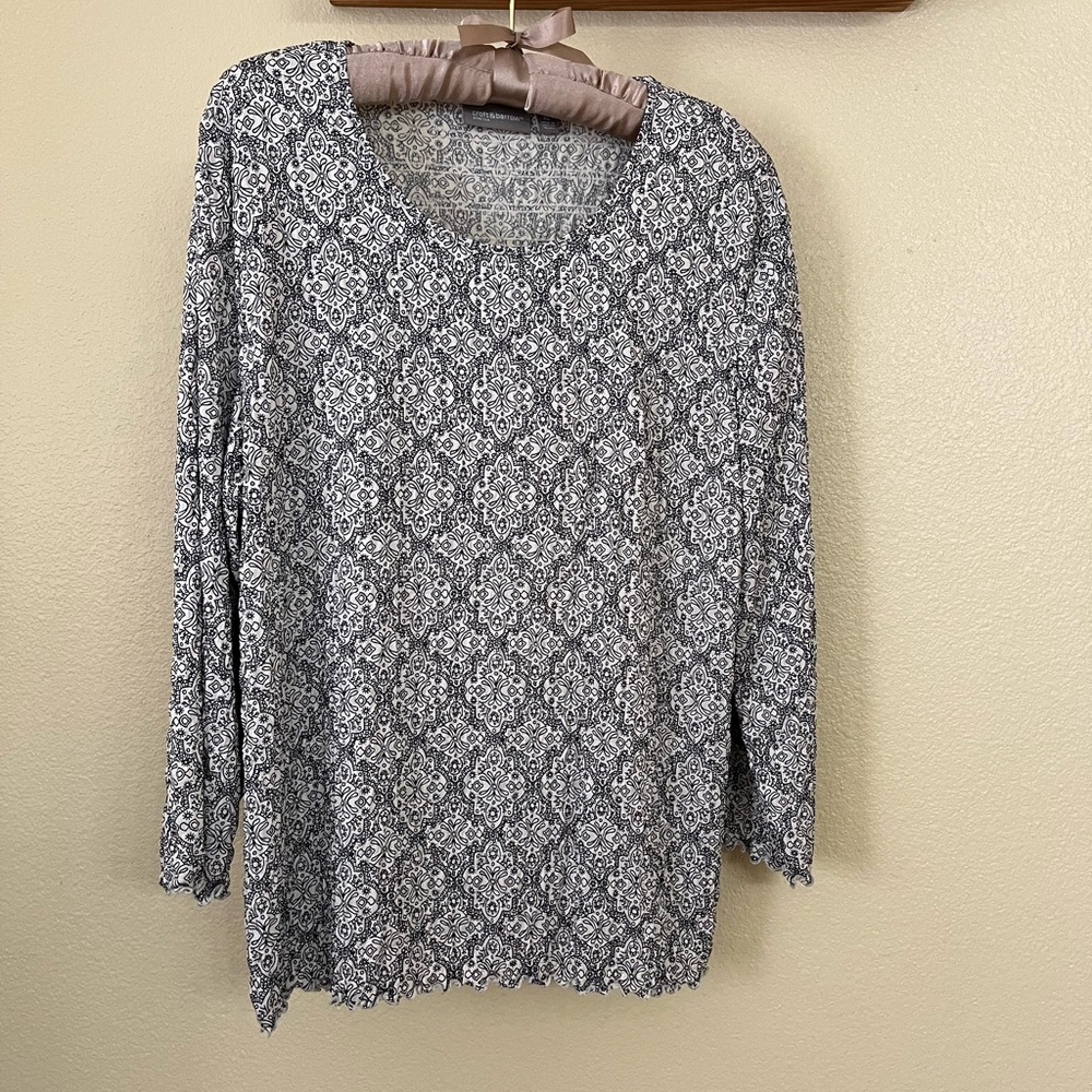 Lightweight Women’s Top